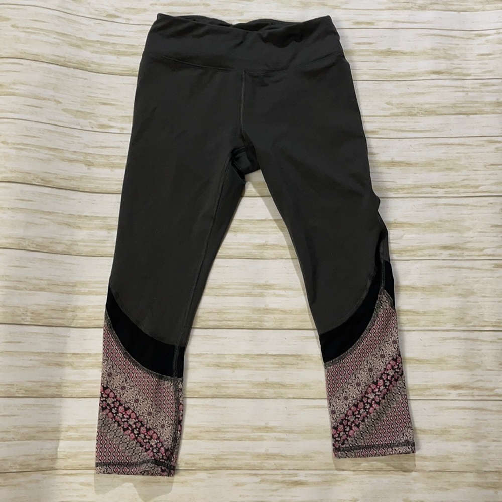Gaiam Capri Yoga Pants
